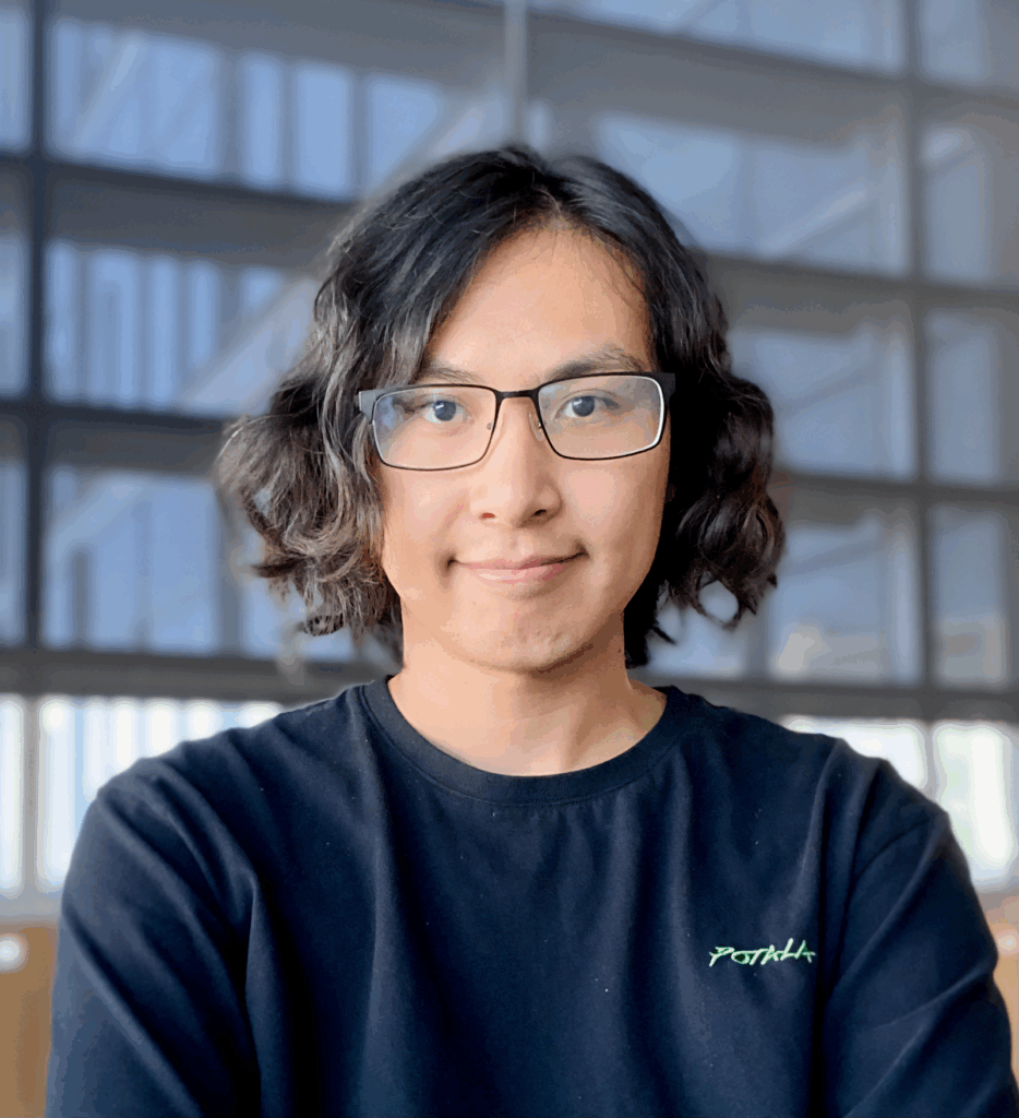 Headshot of Ben-Zheng Li