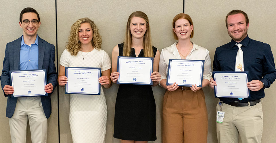 College of Medicine honors outstanding achievements of fourth-year students
