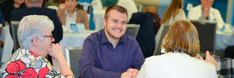 Medicine students connect with physicians at ‘Specialty Speed Dating’
